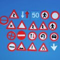 20 Moosgummi-Verkehrszeichen