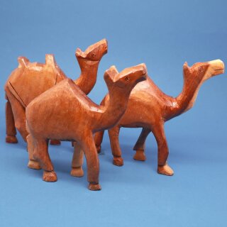 3 geschnitzte Kamele - gebraucht